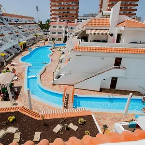las-floritas-80-terrace-and-swimming-pool.in-canary-islands.com/