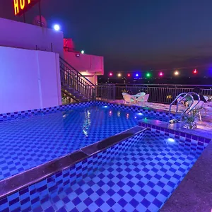 3* Hotel Remark