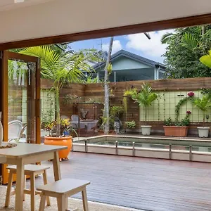 villa-melaleuca-with-private-pool.queenslandhotels.net/